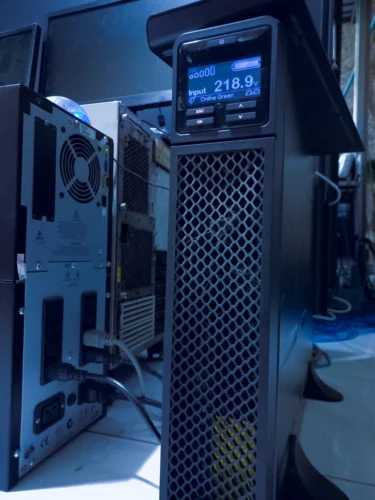 Singapore uninterruptible power supply by Comnet Systems
