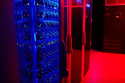 Structured Cabling & Server Room Management Guide - Comnet